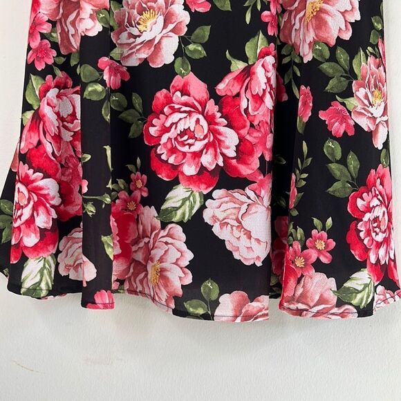 Disney Princess Black and Rose Sleeveless Fit and Flare Eyelet Dress Size Small - Picture 5 of 15